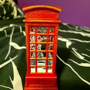 LED Christmas telephone booth table top decor NWT